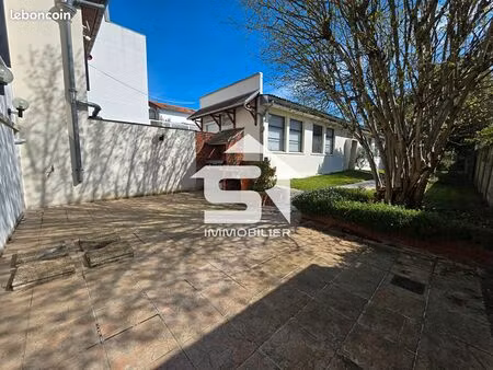 maison 6 pièces 95 m²