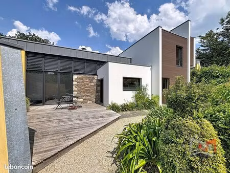 propriété 9 pièces 224 m²