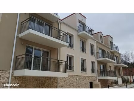 villabe beau et lumineux f3 avec balcon