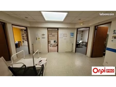 bureau 156 m²
