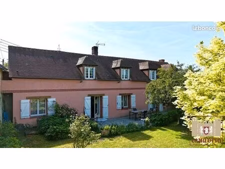 propriété 9 pièces 185 m²
