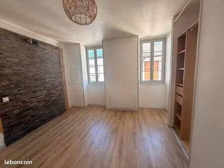 studio à l’année