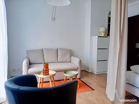 studio 1 pièce 28 m²