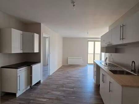 appartement 2 chambres et cave