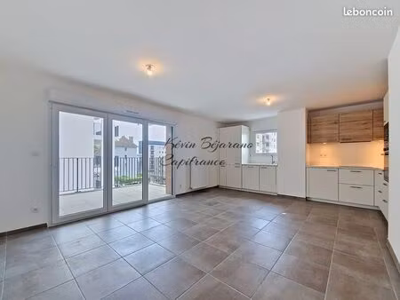 appartement 3 pièces 65 m²