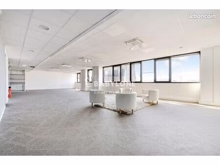 bureaux 413 m²
