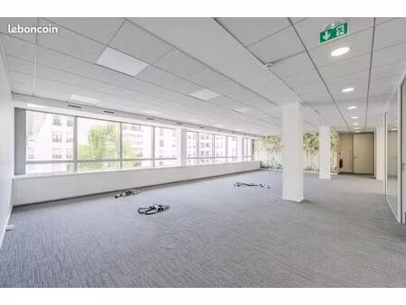 bureau 1 013 m²