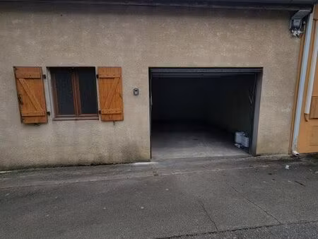 location box / garage