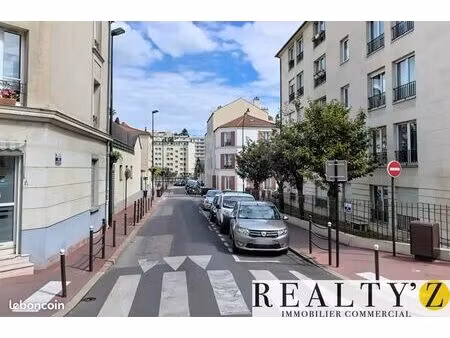 local commercial 78 m²