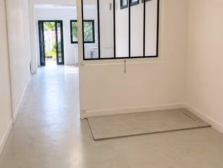 local commercial 72m2 +cave