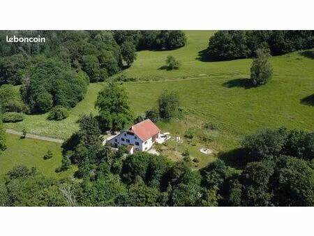 propriété 8 pièces 120 m²