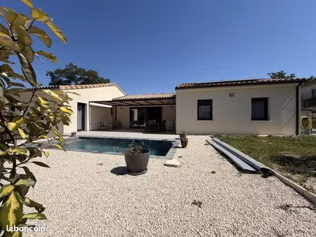 villa 6 pièces 125 m²