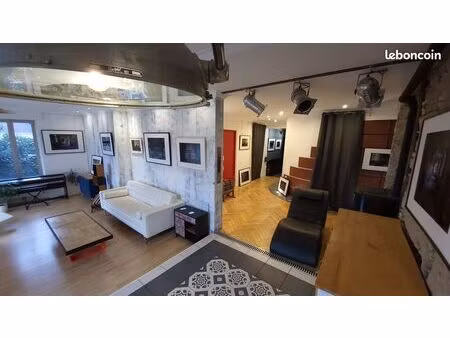 montbéliard – loft d’artiste unique – 200 m² –