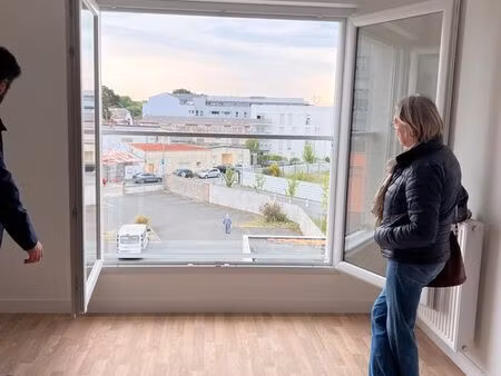 location t2 neuf disponible de suite