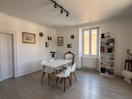 appartement lumineux de 96m2