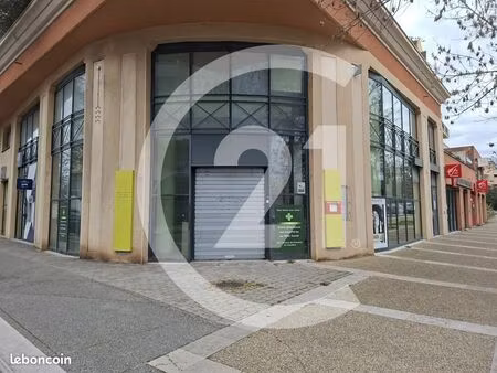 boutique 250 m² valence