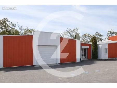 boutique 550 m² valence