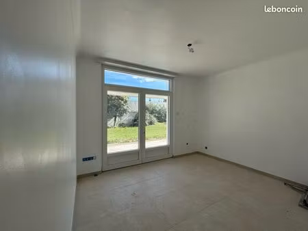 maison plain pied - 3 chambres - grand terrain