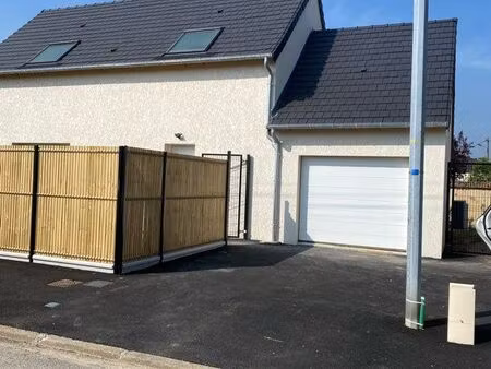 maison à louer 3 chambres avec jardin