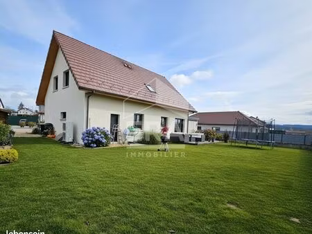 maison 6 pièces 136 m²