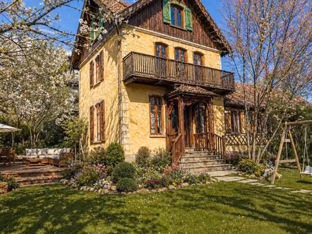 maison de caractère 150 m² avec jardin exceptionnel en centre-ville