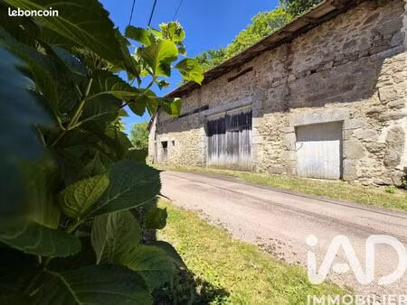 grange 1 pièce 150 m²