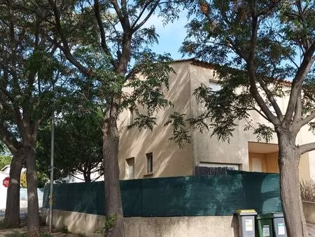 béziers  proche leclerc  villa f3 avec jardin