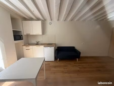 studio meublé 24m2