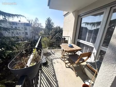 appartement 3 pièces 64 m²