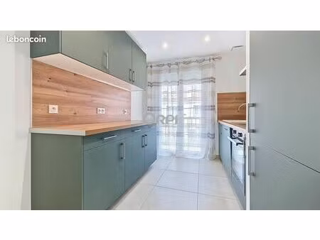 appartement 3 pièces 77 m²