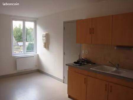 f 2 tbe libre de suite a st omer en chaussée