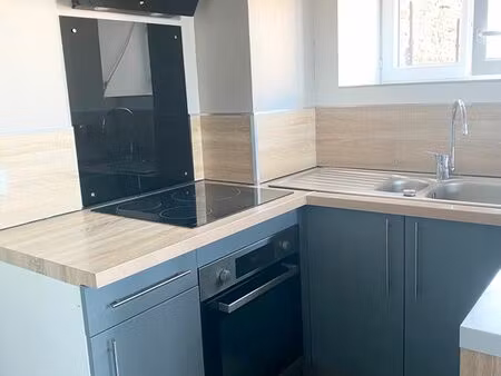 a louer appartement studio tournus 22m2