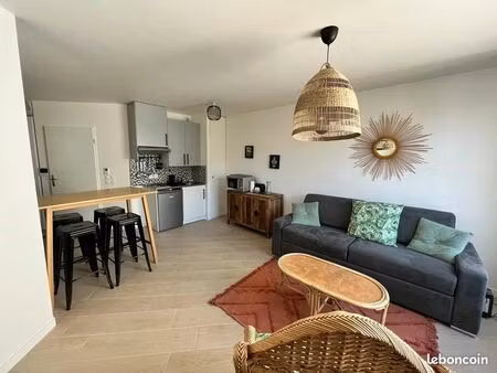 studio 1 pièce 30 m²