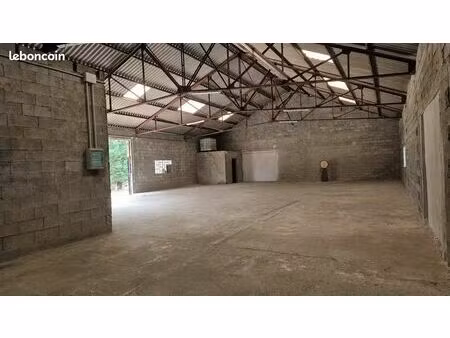 entrepôt 349m2 à lapeyrouse mornay