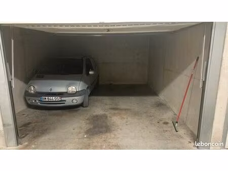 garage à louer quartier alco montpellier