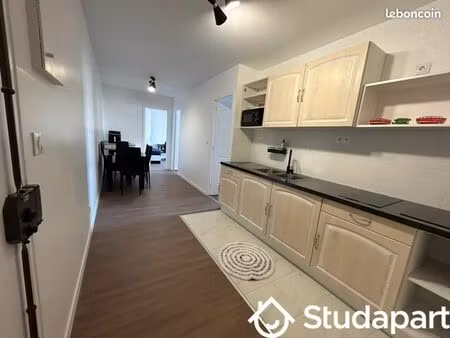 chambre 1 pièce 13 m²