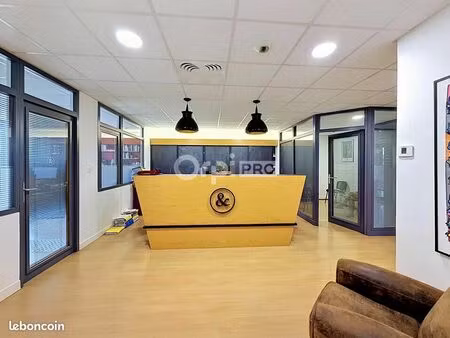 bureau 160 m²