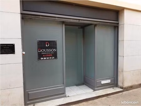 commerce 37 m²