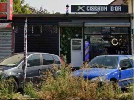 locale commercial à vendre très bien situé