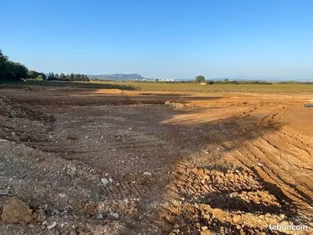 terrain 260 m² laudun-l'ardoise