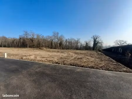 terrain 828 m² le vaudreuil