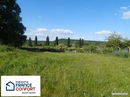 terrain 2 772 m² saint pierre la garenne