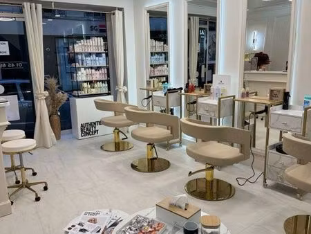 salon de coiffure premium loyer tres avantageux   entièrement rénové avec des matériaux de