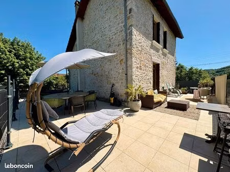 maison en pierre rénovée 200m2