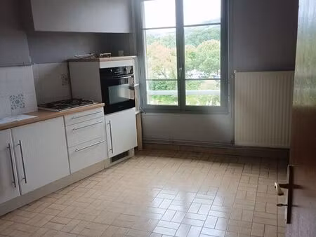 appartement type 5 à louer