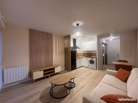 studio 1 pièce 27 m²