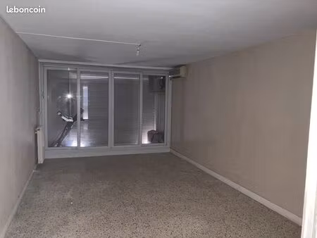 vends appartement à nimes environ 90 m2 4 pieces la zup