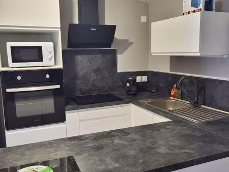 t2 56 m2 loué toutes charges comprises (elec  eau  chauffage)