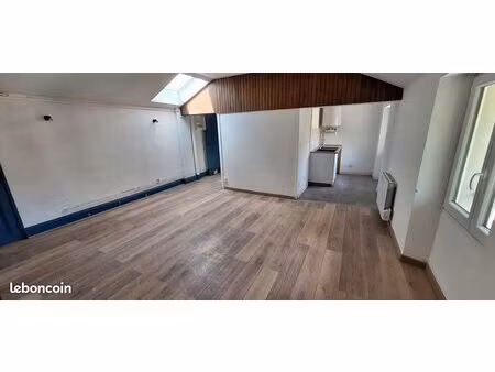 t3 renové + cave dans petite copropriété
