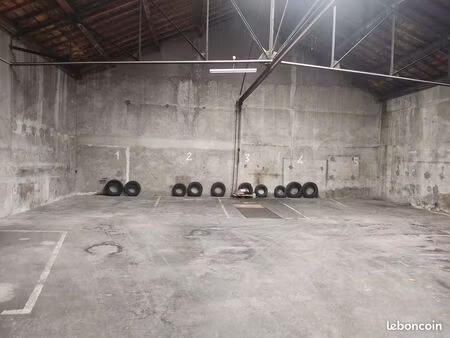 place parking / garage
